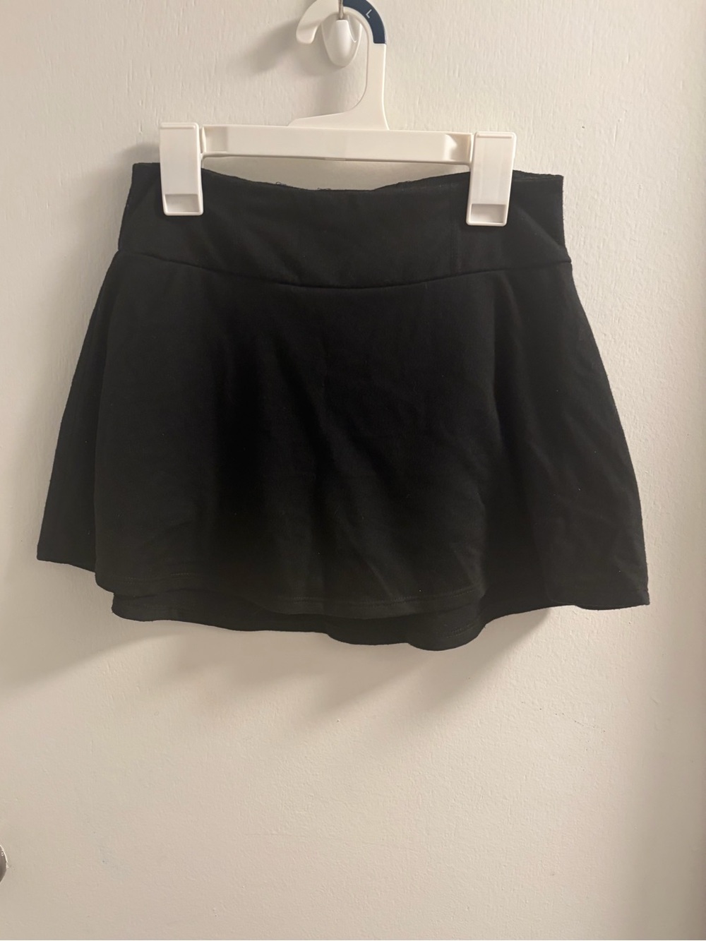 Skänhet Black High Waisted Flared Mini Skirt Size S